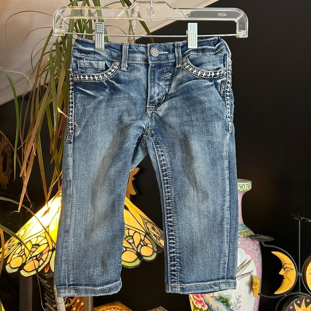 Silver Jeans Girls Size 6 Straight Leg Denim Jeans Medium Wash Blue